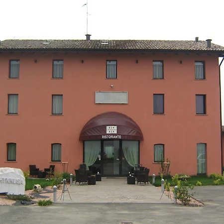 Hotel Hyknusa Reggio nell'Emilia Buitenkant foto